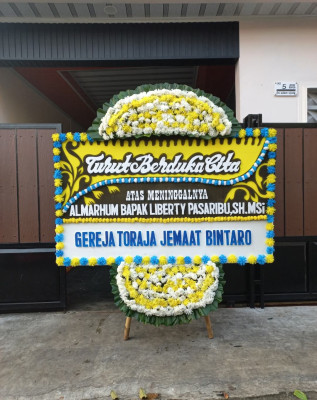 Papan Bunga Duka di Batin Ii Babeko
